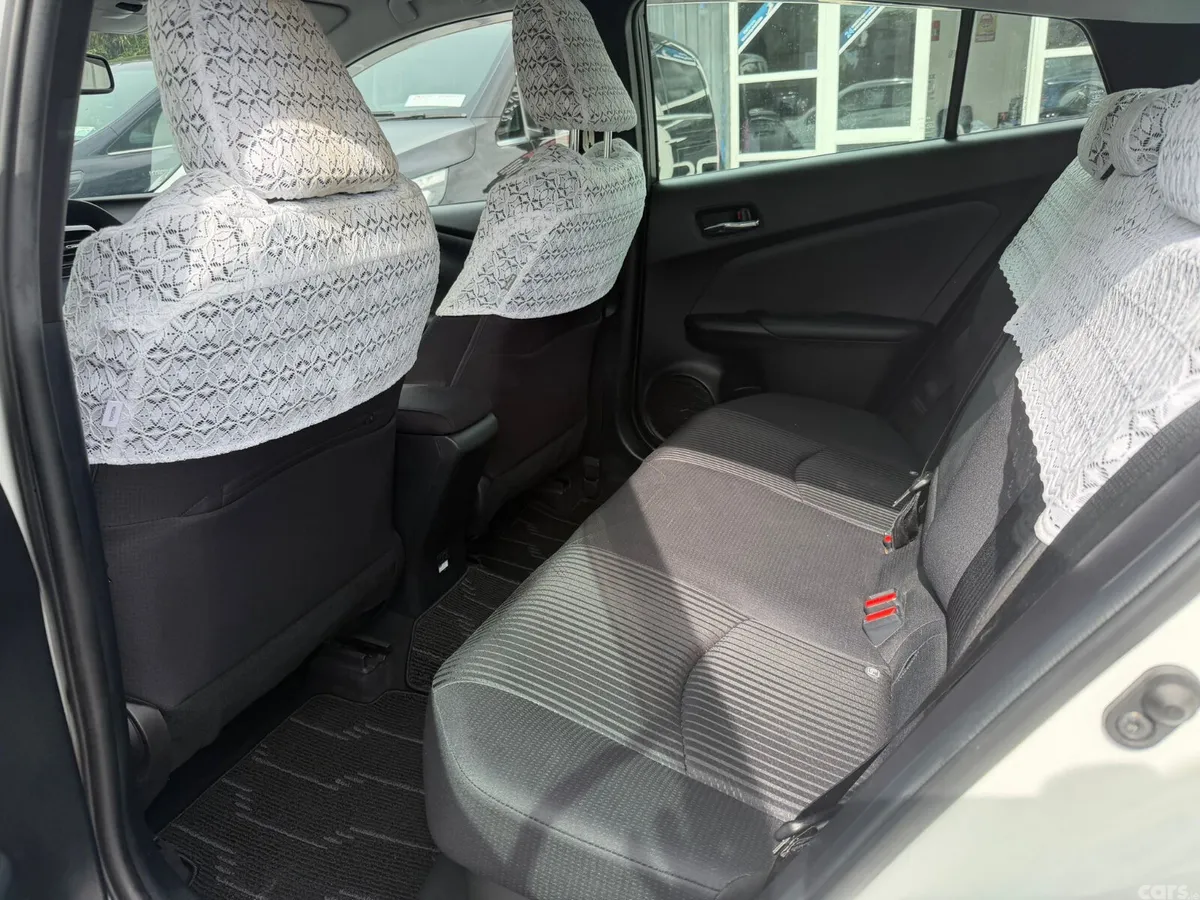 Toyota Prius Saloon, Petrol Hybrid, 2021, White