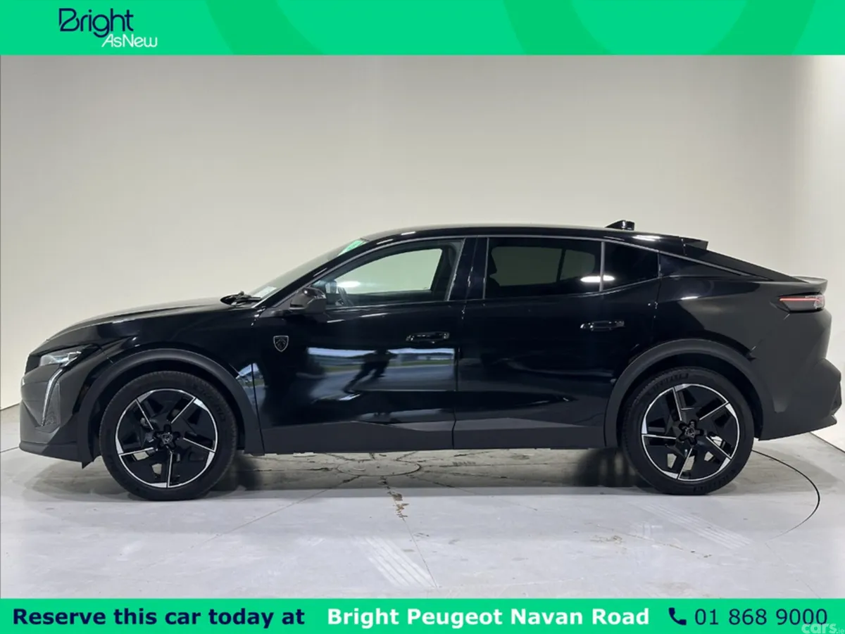 Peugeot 408 Hatchback, Petrol, 2024, Black