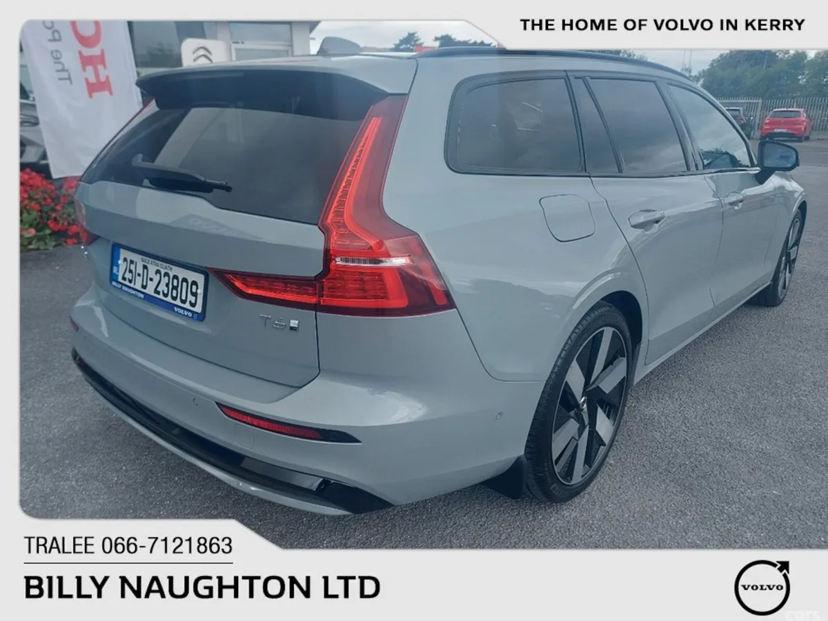 Volvo V60 Estate, Petrol Plug-in Hybrid, 2025, Grey