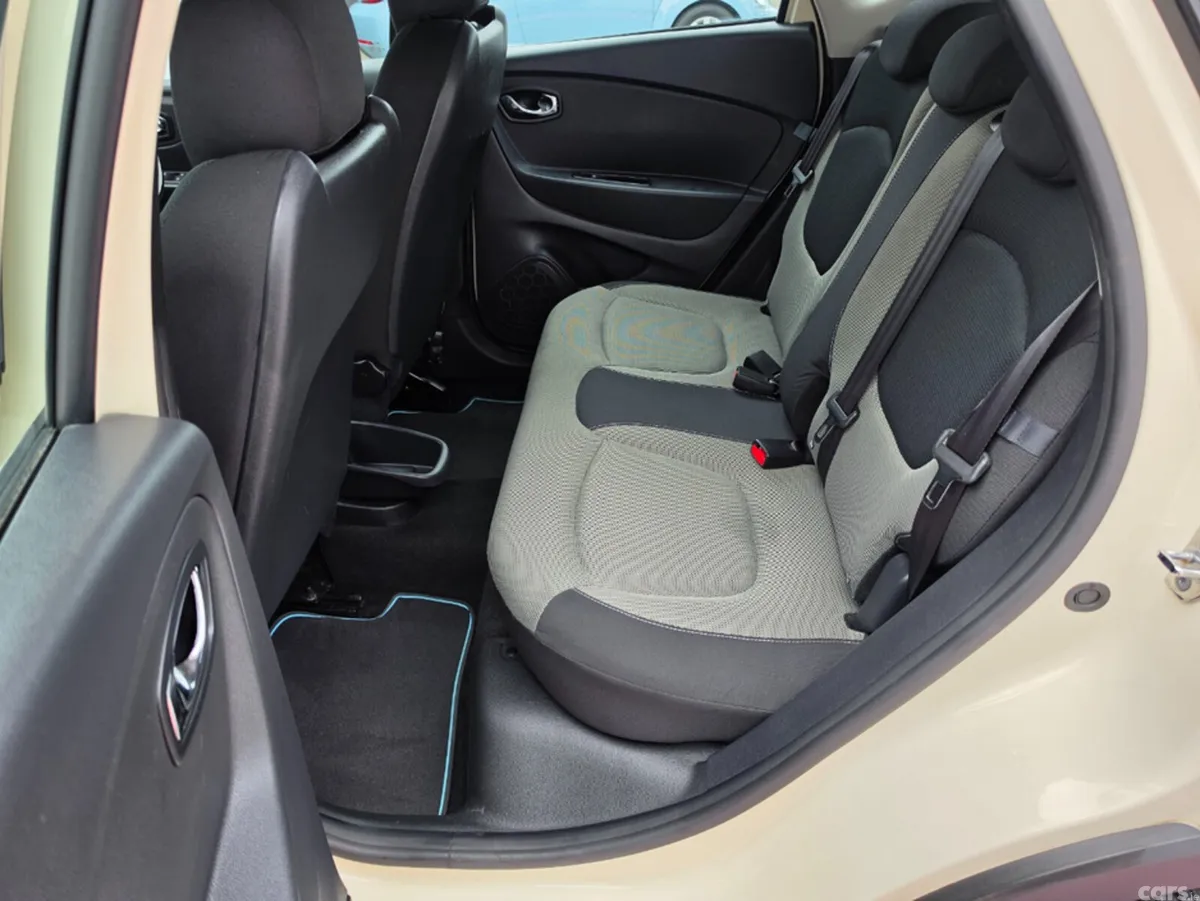 Renault Captur Hatchback, Petrol, 2017, Beige