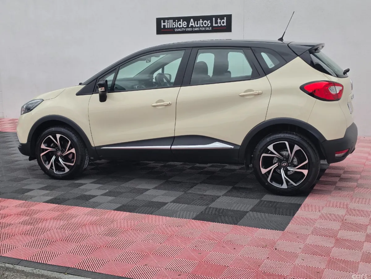 Renault Captur Hatchback, Petrol, 2017, Beige