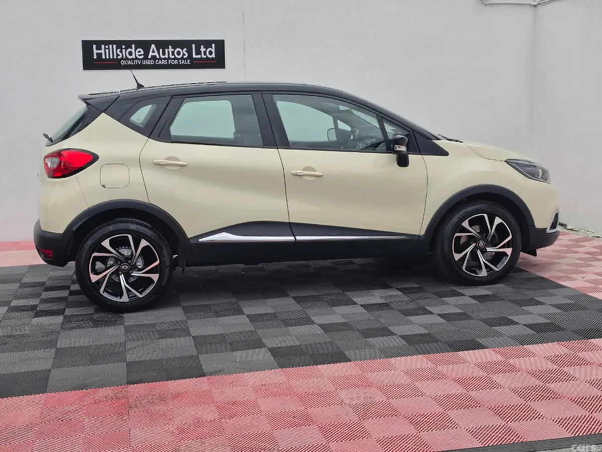 Renault Captur Hatchback, Petrol, 2017, Beige