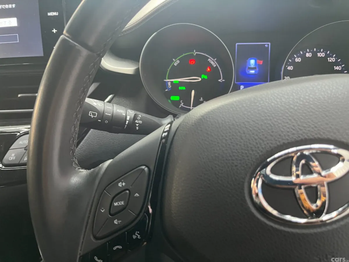 Toyota C-HR SUV, Petrol Hybrid, 2019, White
