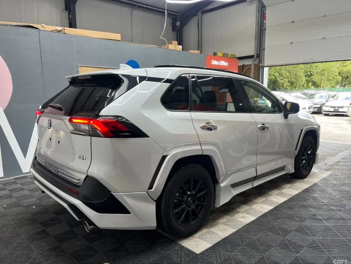 Toyota RAV4 SUV, Petrol Hybrid, 2024, White
