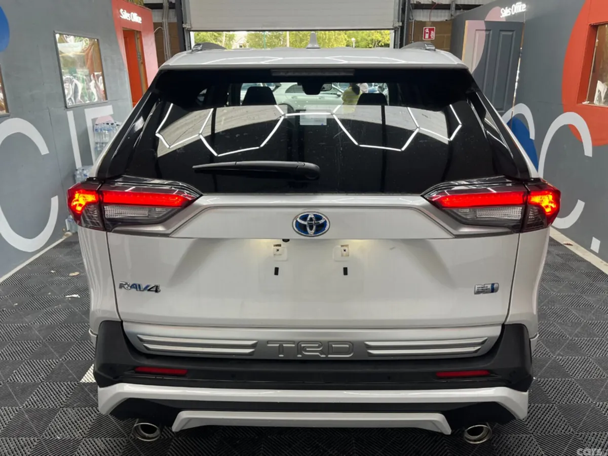 Toyota RAV4 SUV, Petrol Hybrid, 2024, White
