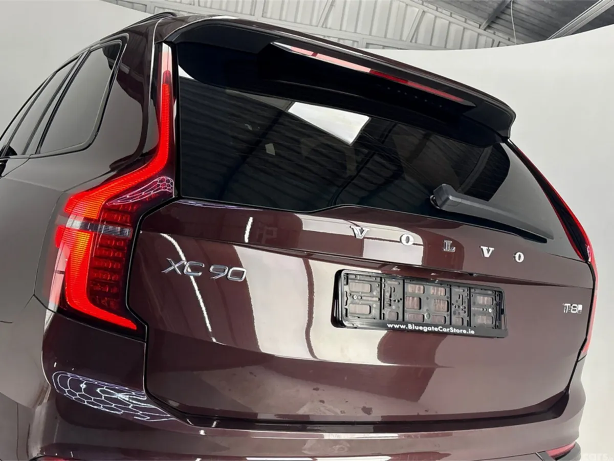 Volvo XC90 Estate, Petrol Plug-in Hybrid, 2025, Red
