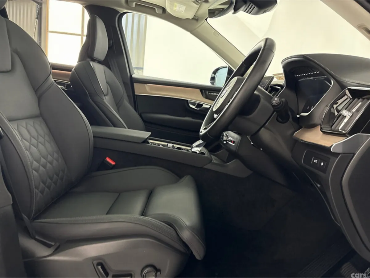 Volvo XC90 Estate, Petrol Plug-in Hybrid, 2025, Red