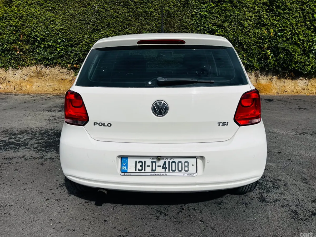 Volkswagen Polo Hatchback, Petrol, 2013, White