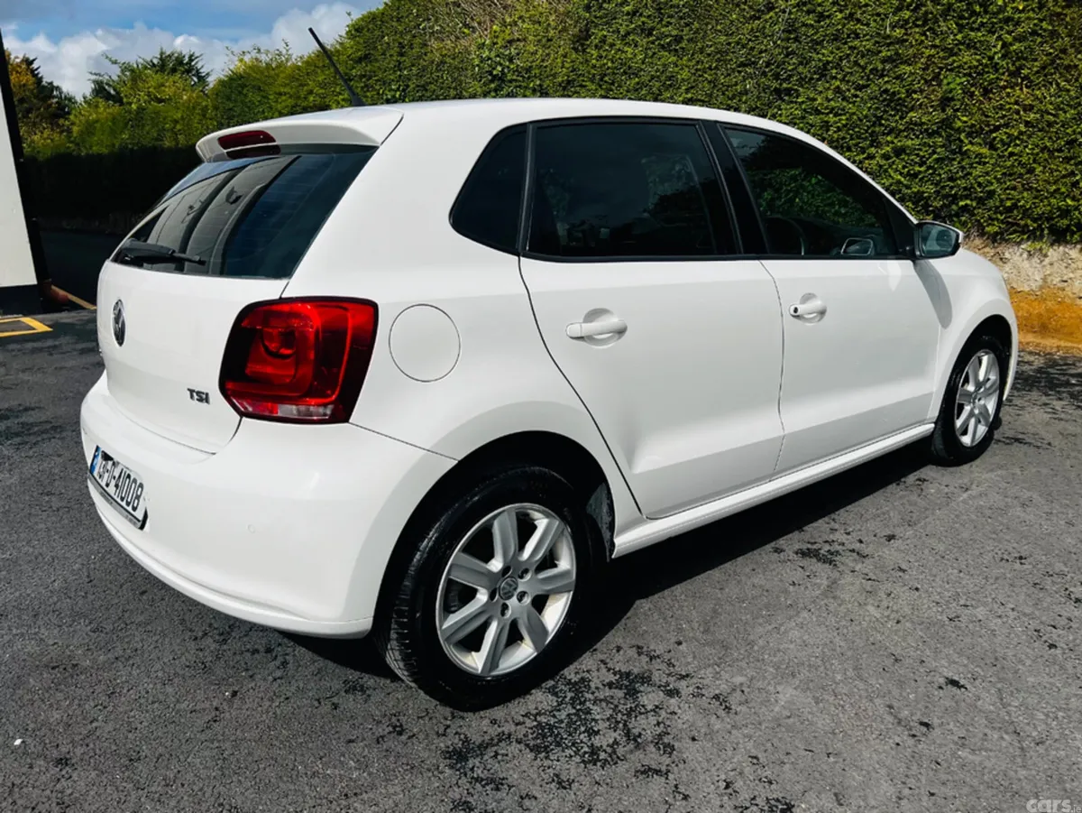 Volkswagen Polo Hatchback, Petrol, 2013, White