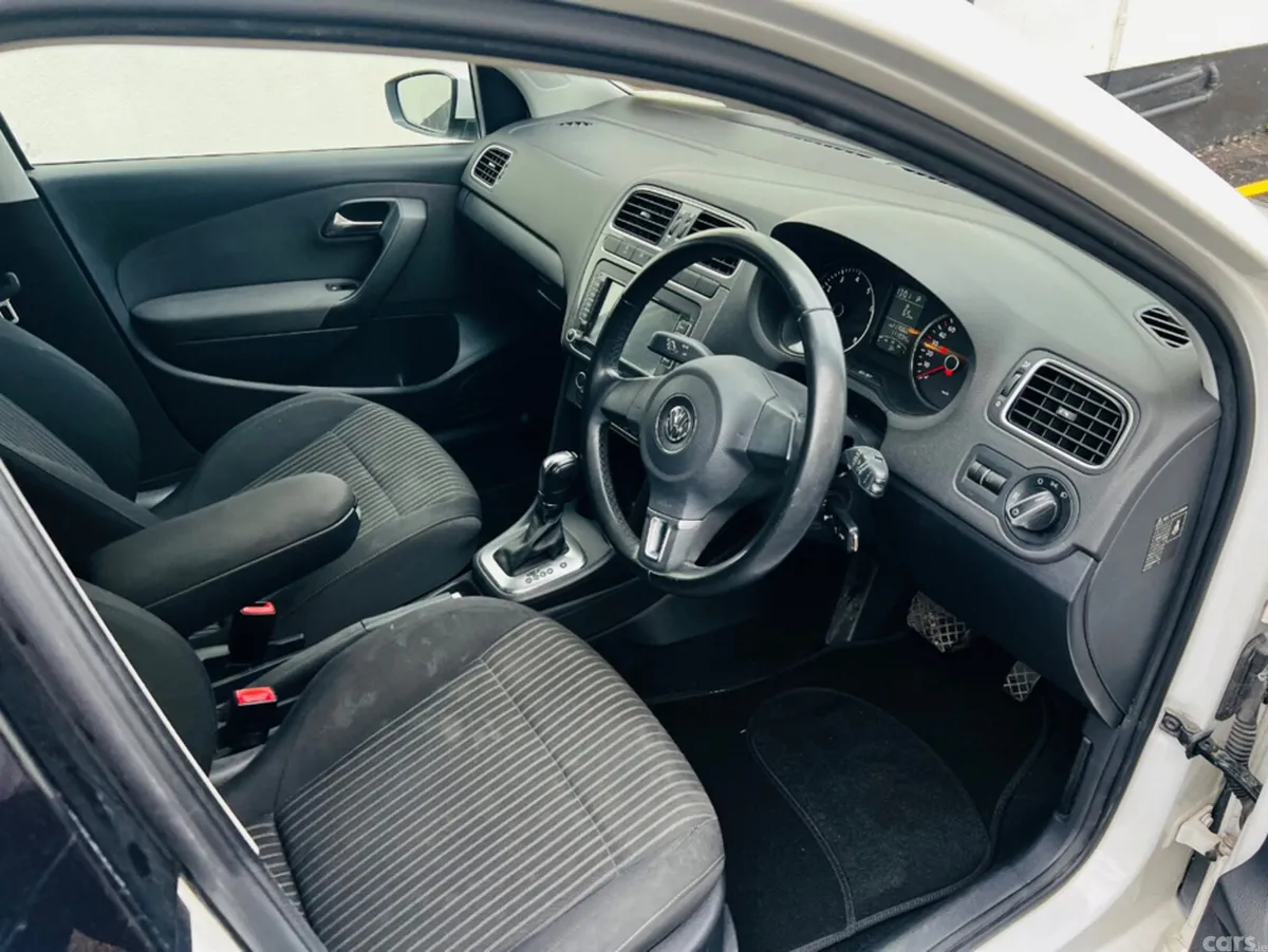 Volkswagen Polo Hatchback, Petrol, 2013, White