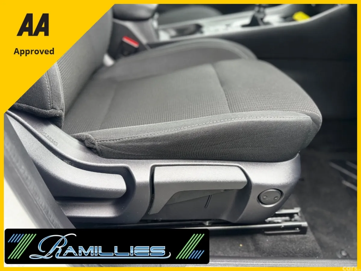 Nissan Qashqai SUV, Petrol, 2022, White