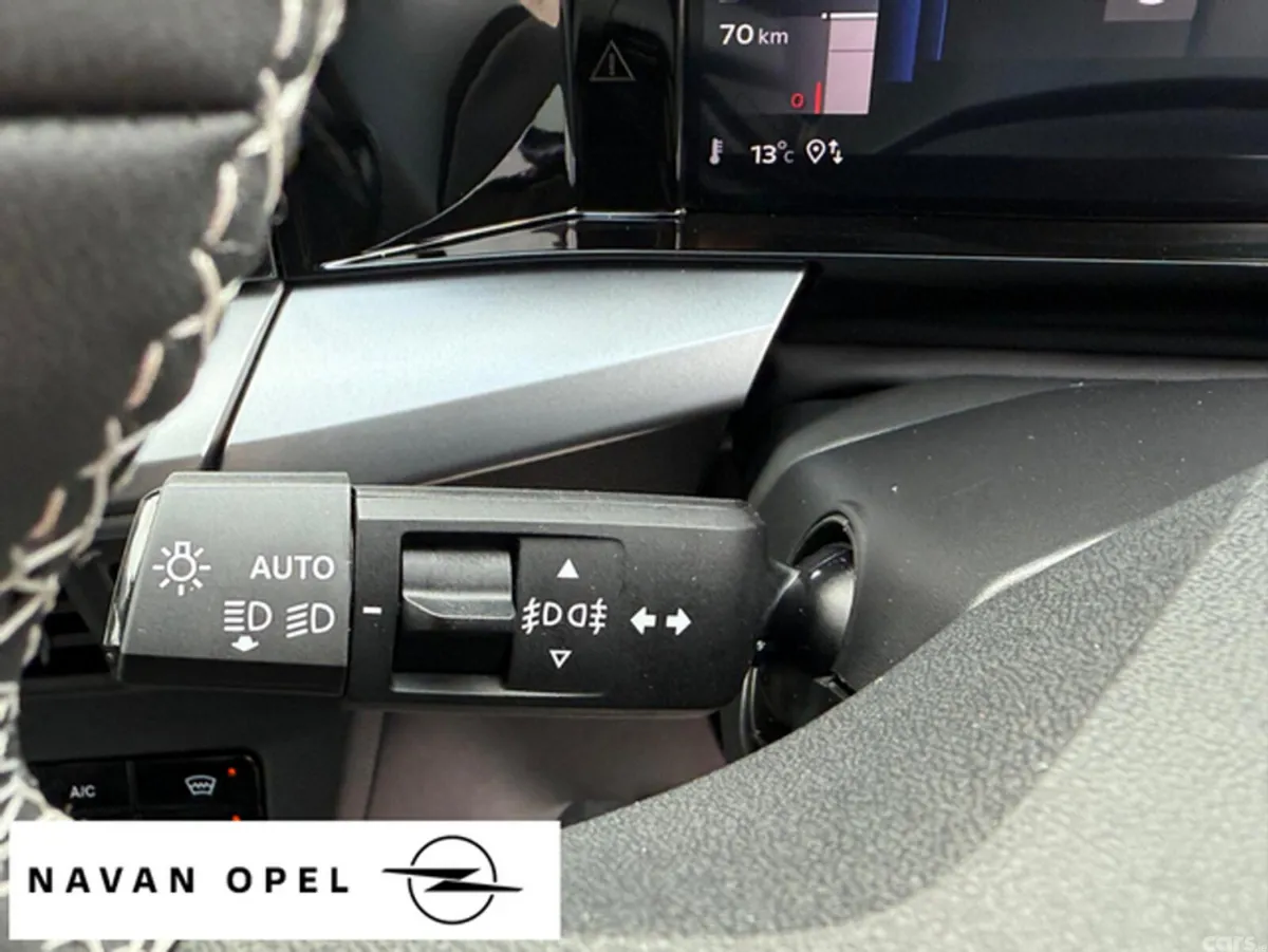 Opel Frontera SUV, Petrol Hybrid, 2027, Blue
