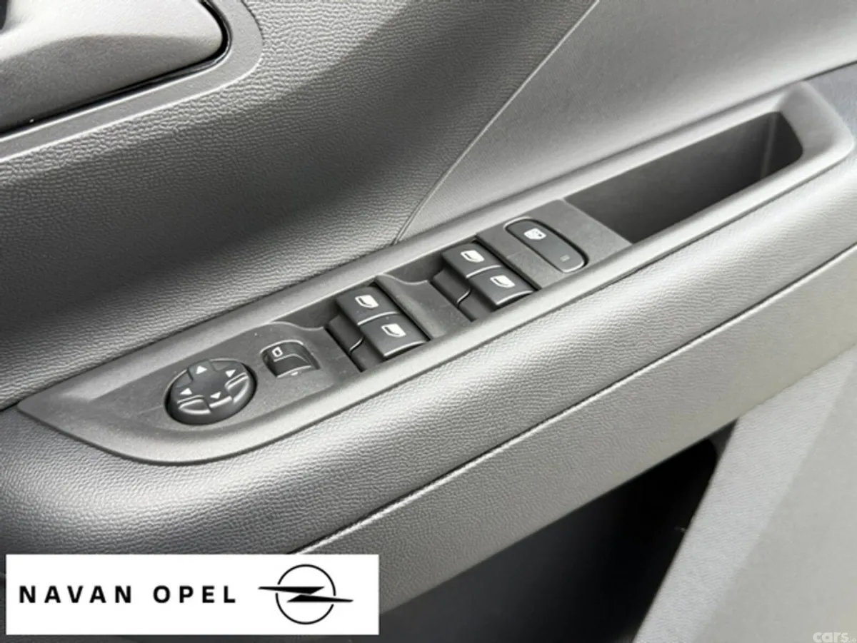 Opel Frontera SUV, Petrol Hybrid, 2027, Green