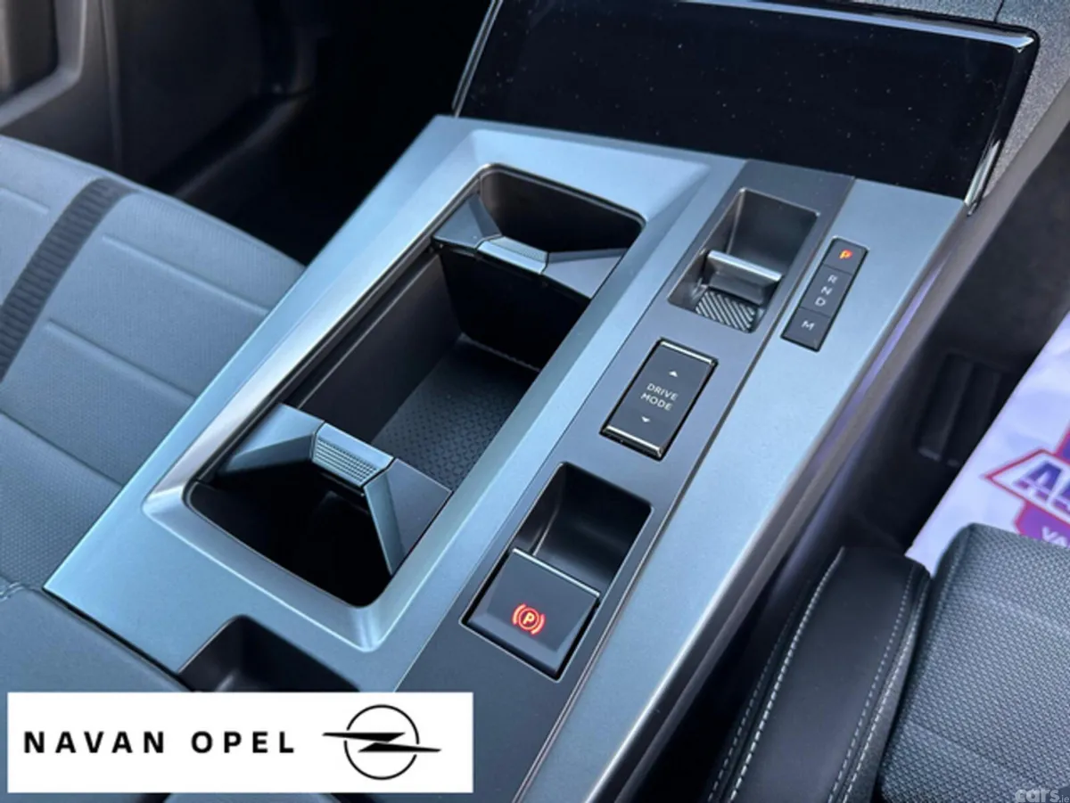 Opel Grandland SUV, Electric, 2027, Green