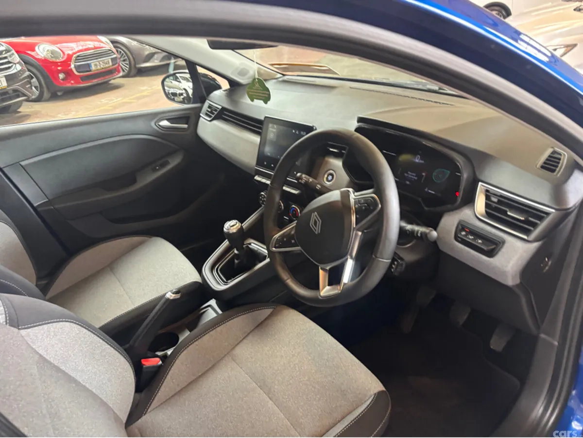 Renault Clio Hatchback, Petrol, 2025, Blue