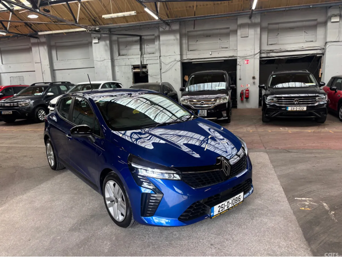 Renault Clio Hatchback, Petrol, 2025, Blue