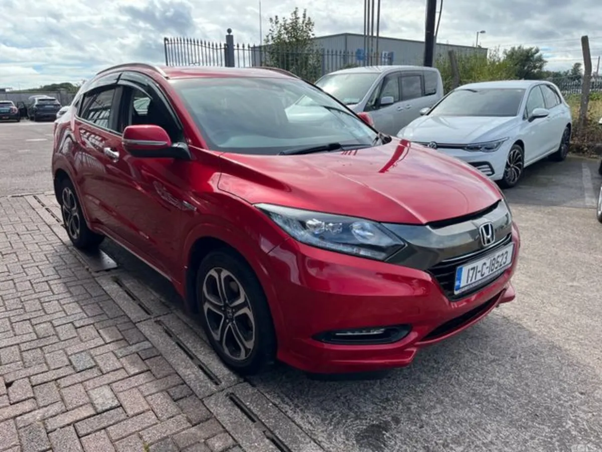 Honda Vezel MPV, Petrol Hybrid, 2017, Red