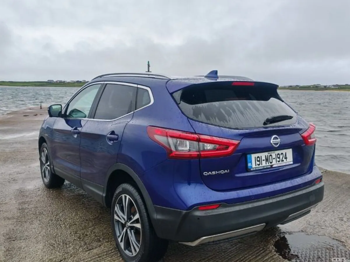 Nissan Qashqai Hatchback, Diesel, 2019, Blue