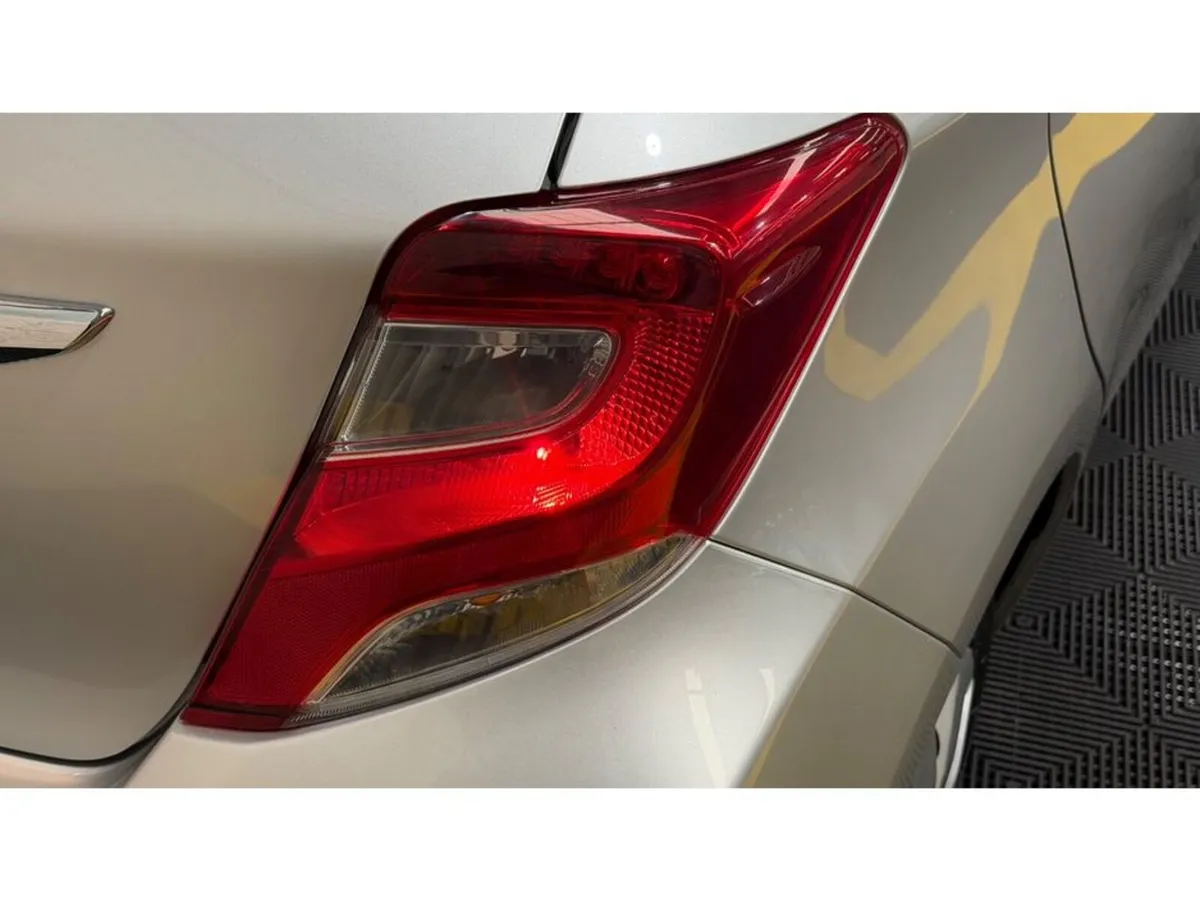 Toyota Vitz Hatchback, Petrol, 2016, Silver