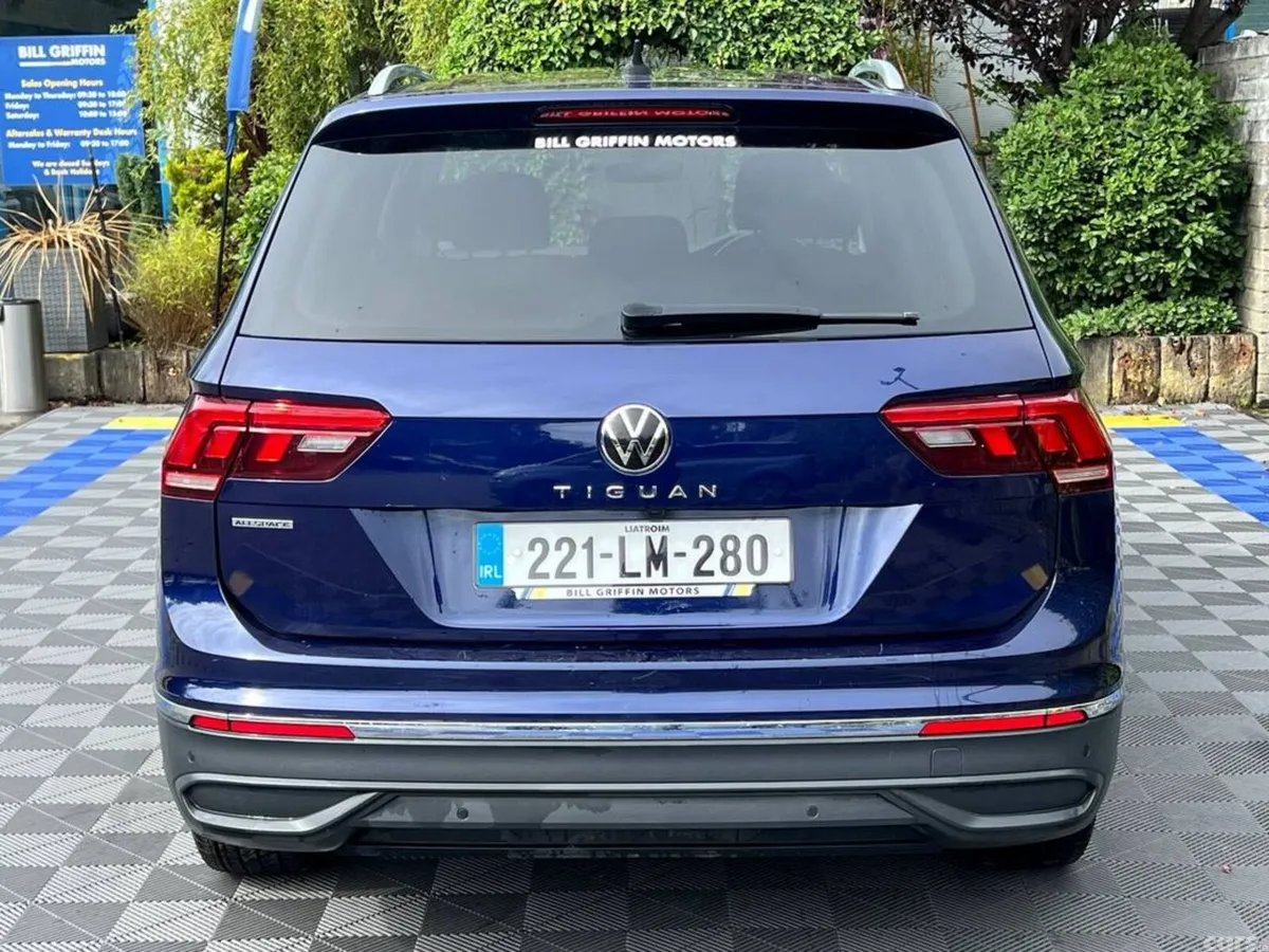 Volkswagen Tiguan Allspace Estate, Diesel, 2022, Blue