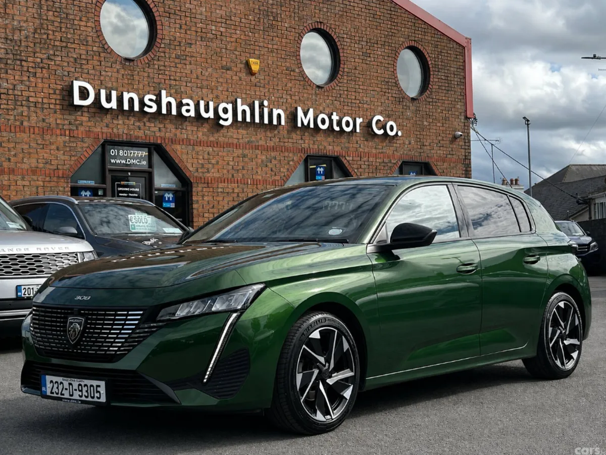 Peugeot 308 Hatchback, Petrol, 2023, Green