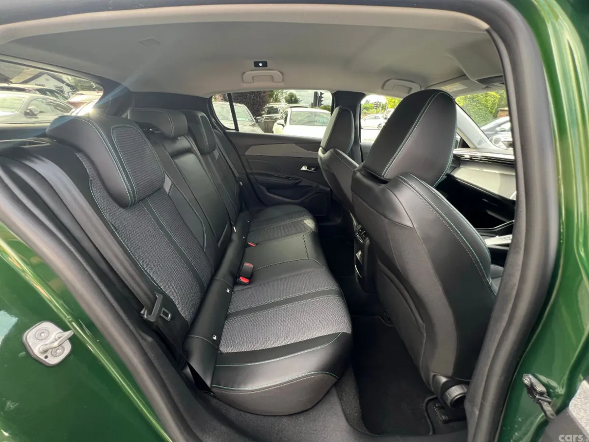 Peugeot 308 Hatchback, Petrol, 2023, Green