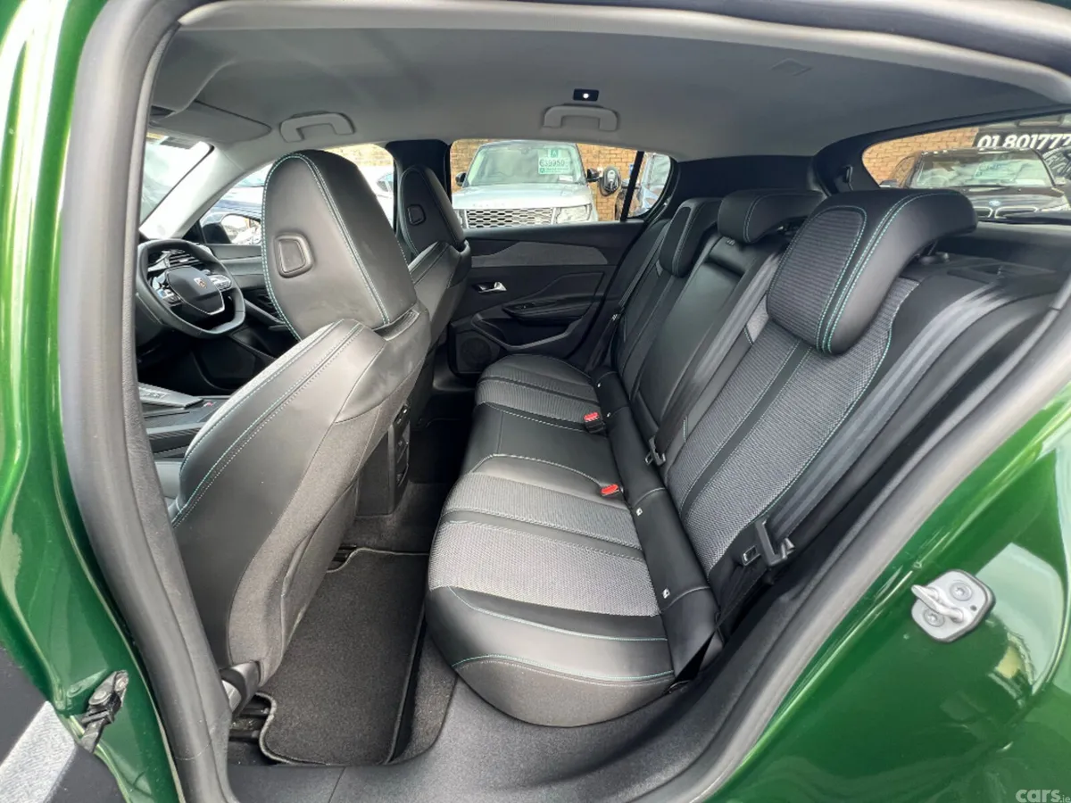 Peugeot 308 Hatchback, Petrol, 2023, Green