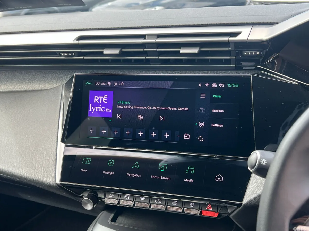 Peugeot 308 Hatchback, Petrol, 2023, Green