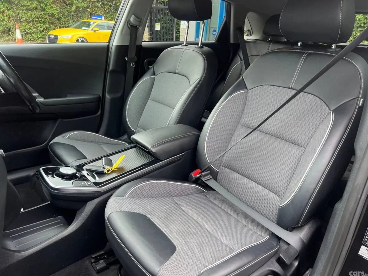 Kia Niro SUV, Electric, 2022, Black