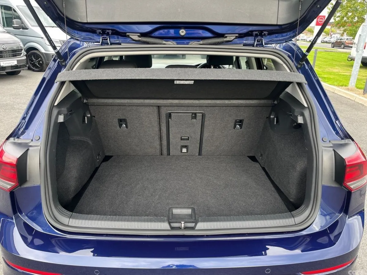 Volkswagen Golf Hatchback, Diesel, 2024, Blue