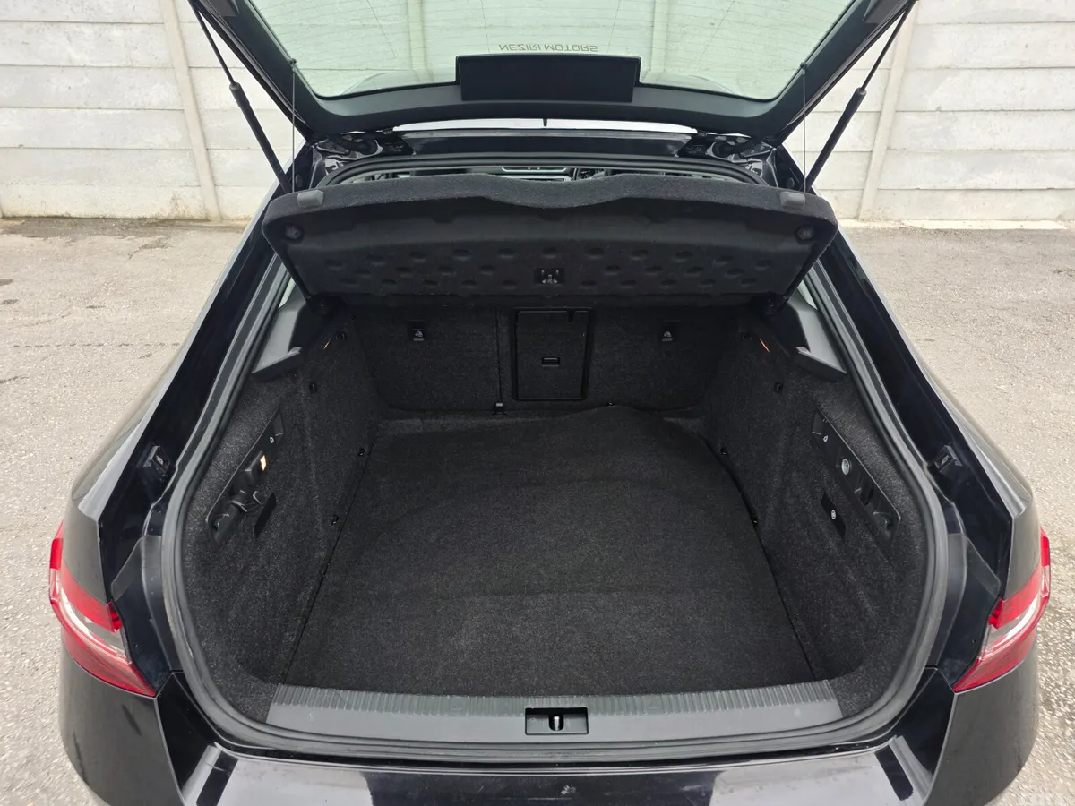 Skoda Superb Saloon, Diesel, 2017, Black