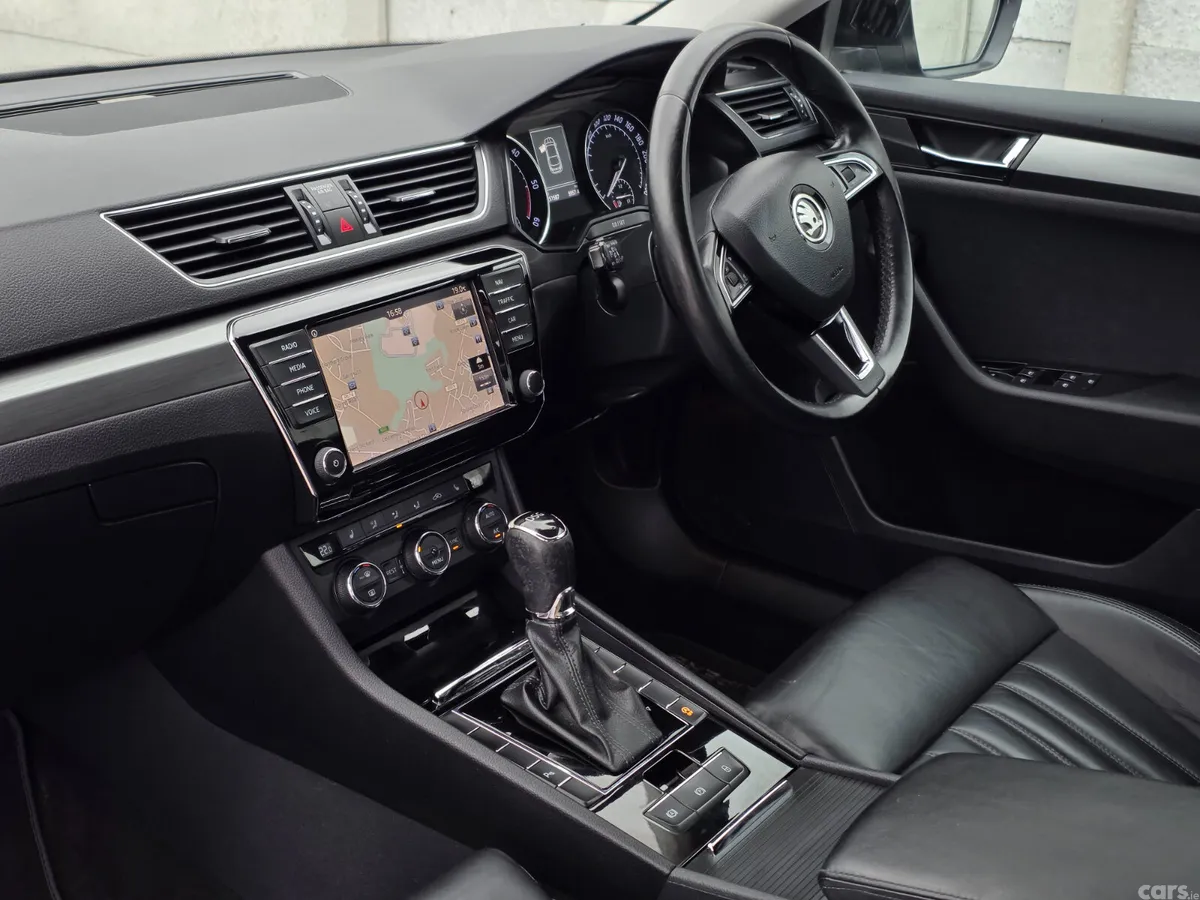 Skoda Superb Saloon, Diesel, 2017, Black