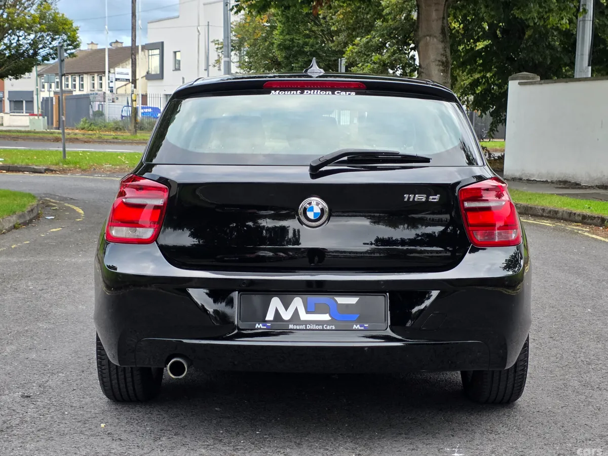 BMW 1-Series Hatchback, Diesel, 2015, Black