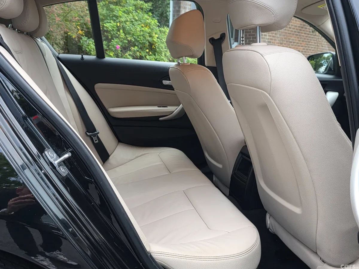 BMW 1-Series Hatchback, Diesel, 2015, Black