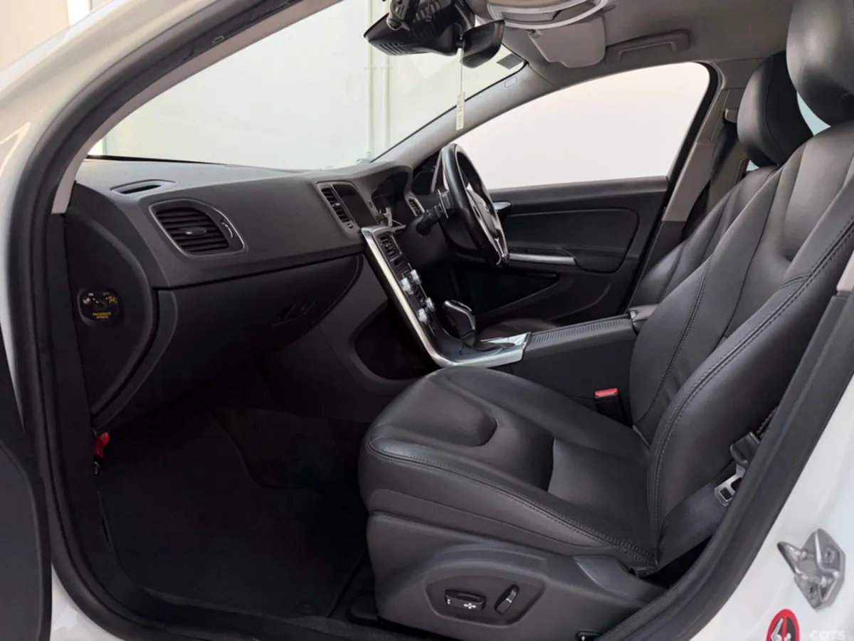 Volvo V60 Estate, Diesel, 2018, White