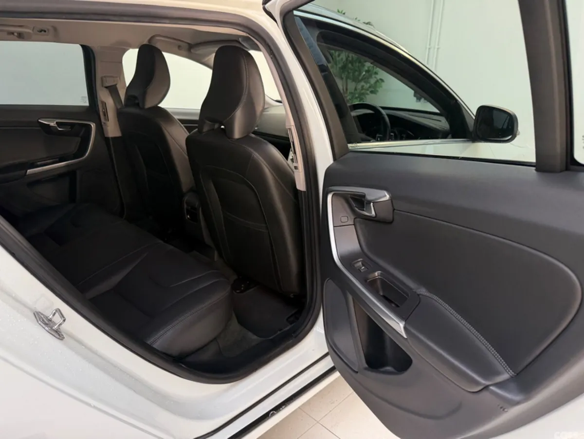 Volvo V60 Estate, Diesel, 2018, White