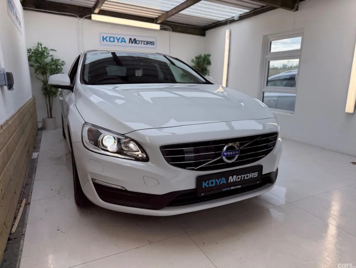 Volvo V60 Estate, Diesel, 2018, White