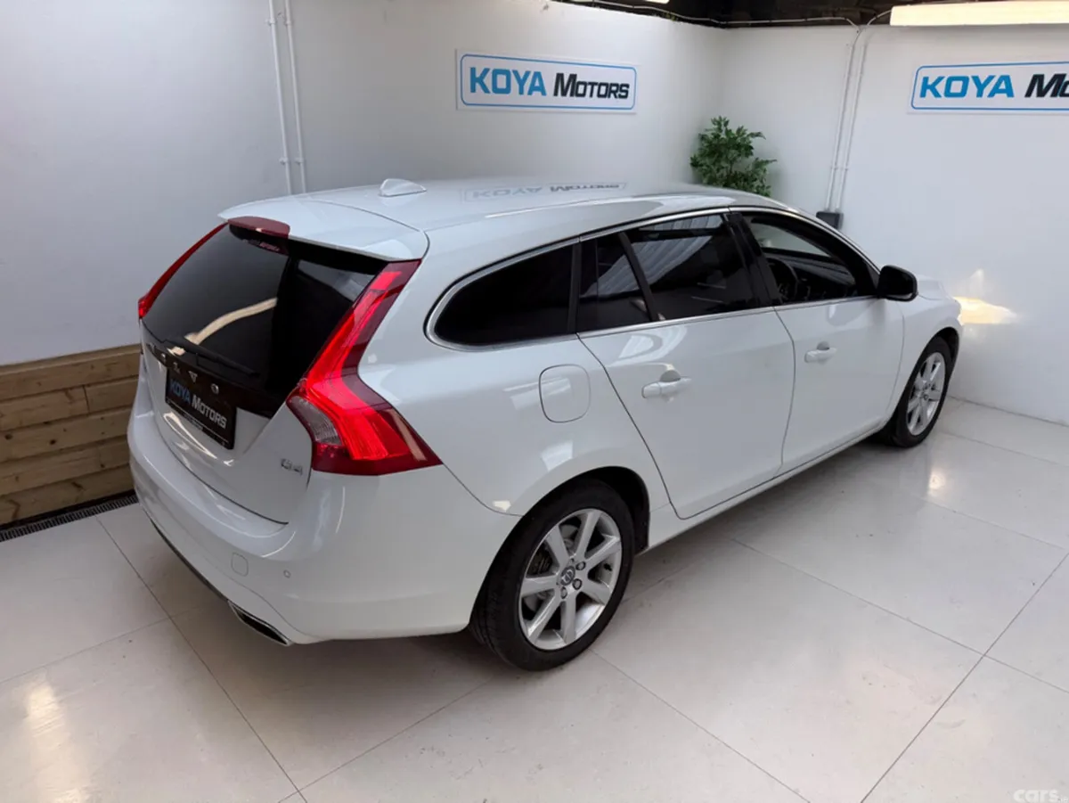 Volvo V60 Estate, Diesel, 2018, White