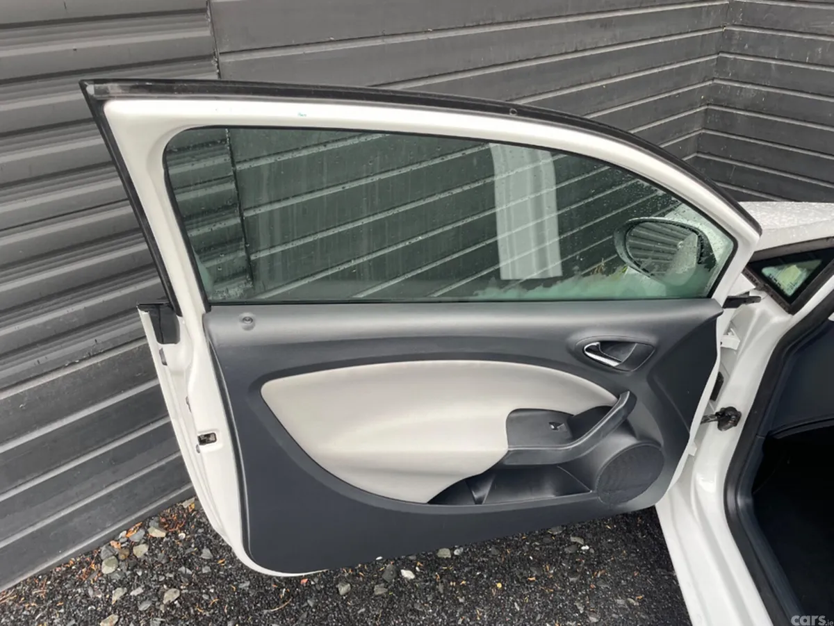 SEAT Ibiza Hatchback, Petrol, 2013, White