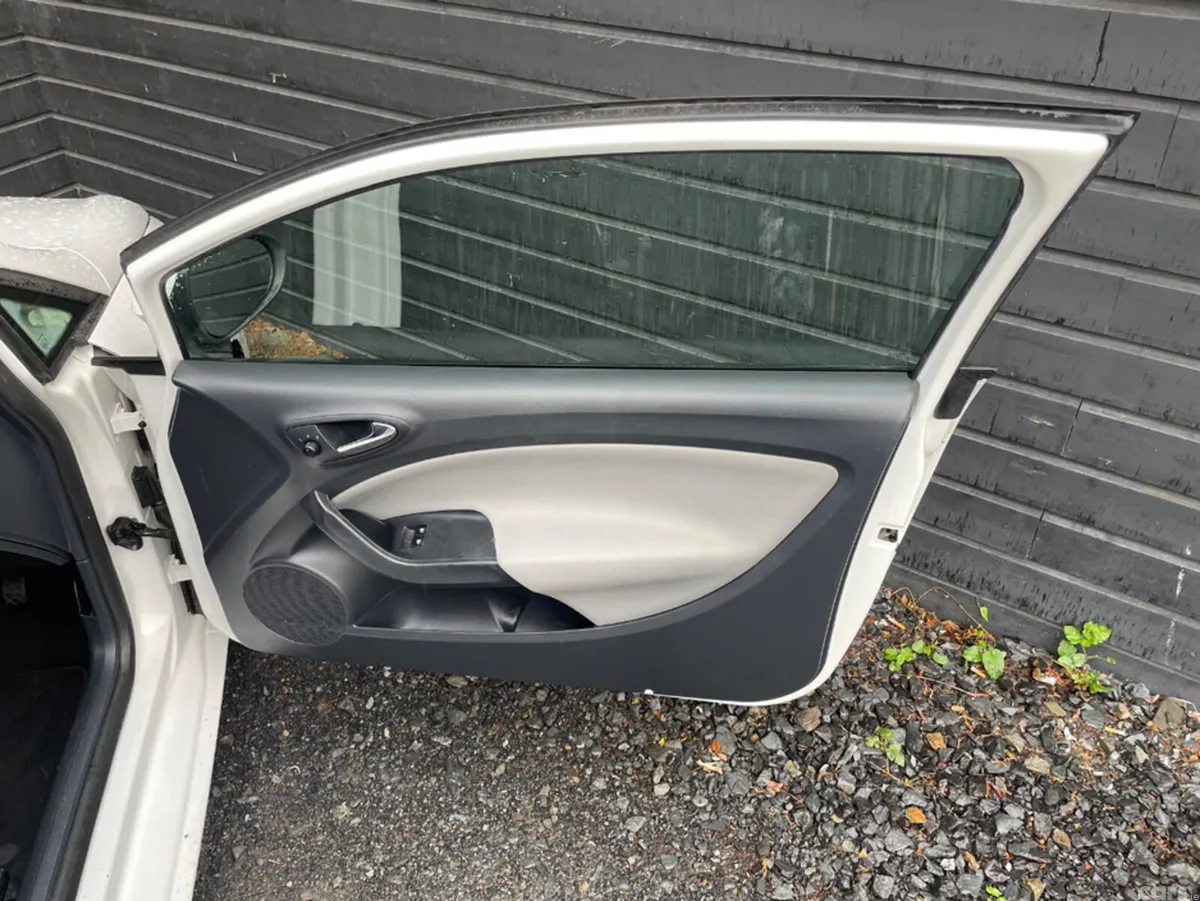 SEAT Ibiza Hatchback, Petrol, 2013, White
