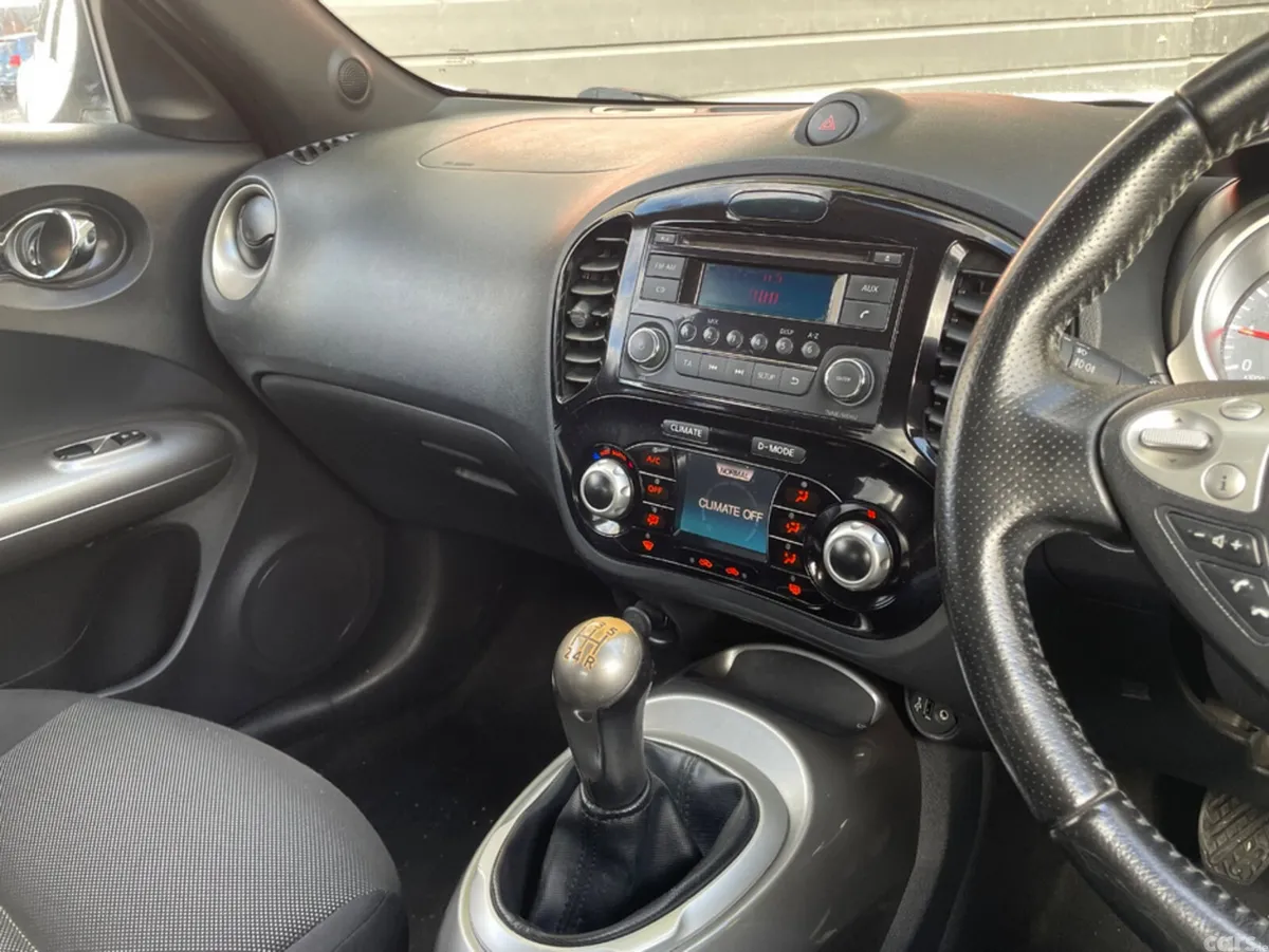 Nissan Juke Hatchback, Petrol, 2013, White
