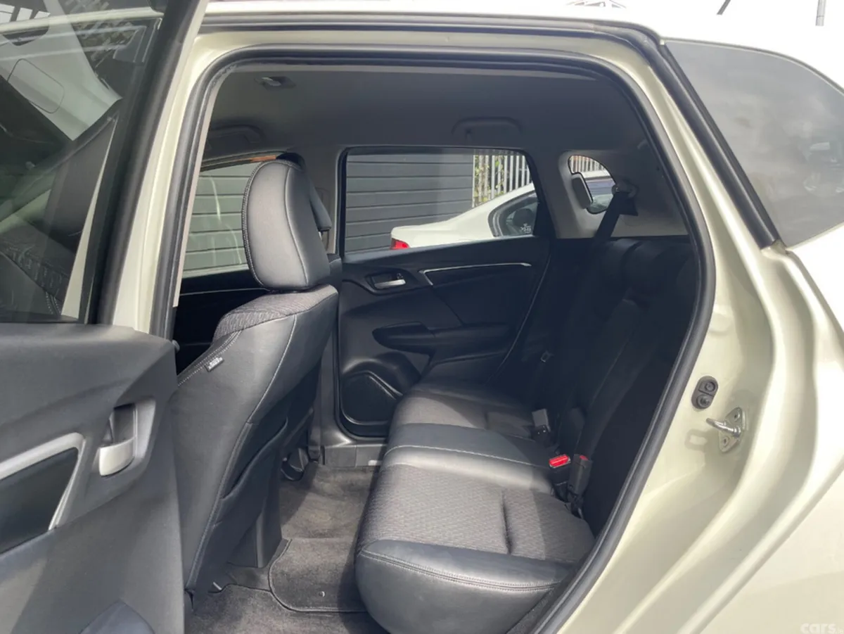 Honda Fit Hatchback, Petrol Hybrid, 2013, White