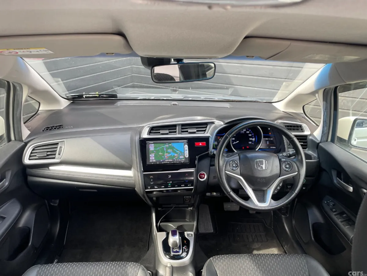 Honda Fit Hatchback, Petrol Hybrid, 2013, White