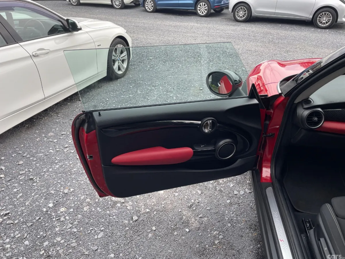 Mini Cooper Hatchback, Petrol, 2014, Red