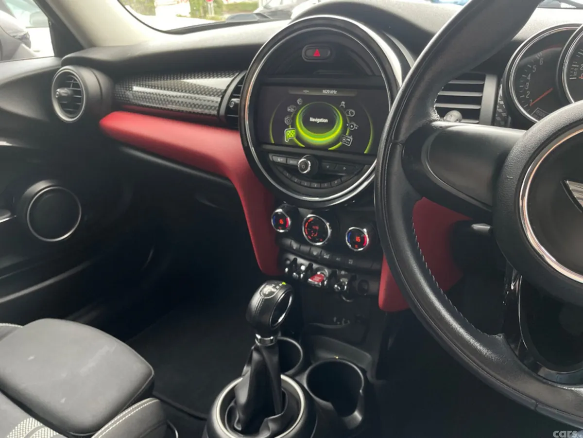 Mini Cooper Hatchback, Petrol, 2014, Red
