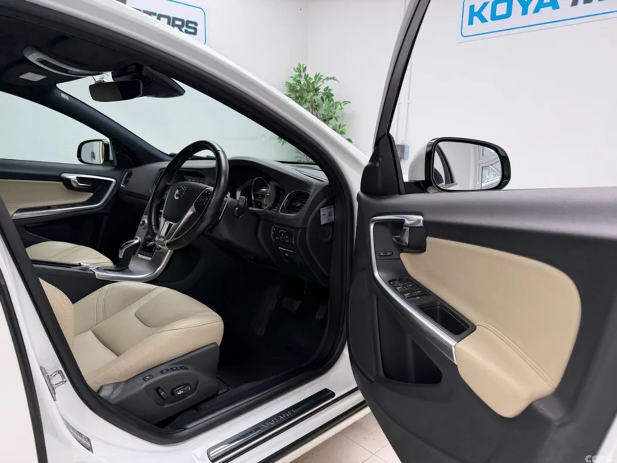 Volvo S60 Saloon, Diesel, 2017, White