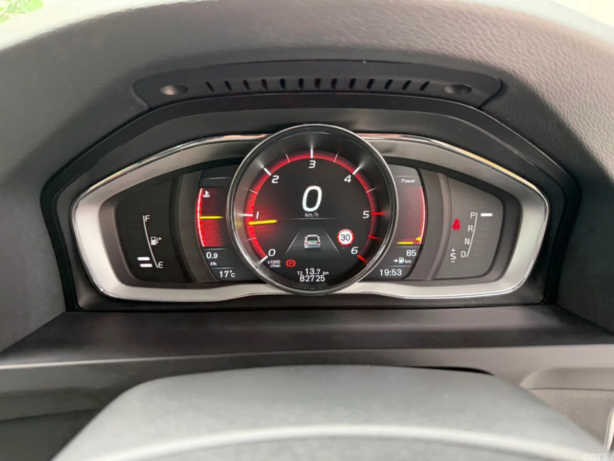 Volvo S60 Saloon, Diesel, 2017, White