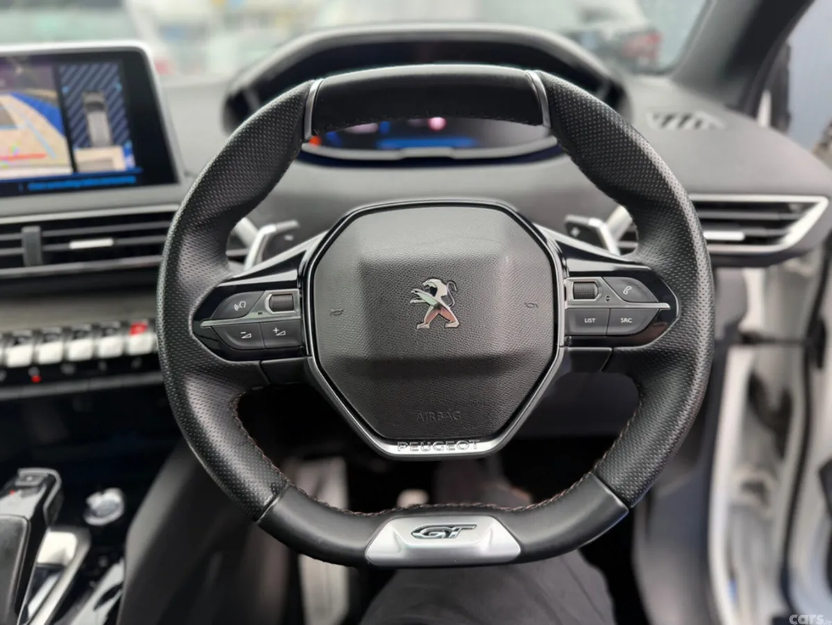 Peugeot 5008 SUV, Diesel, 2021, White