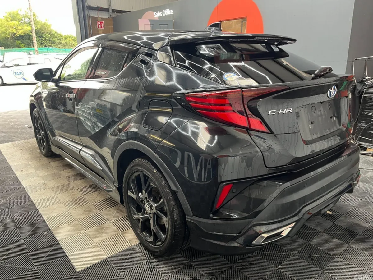 Toyota C-HR SUV, Petrol Hybrid, 2021, Black