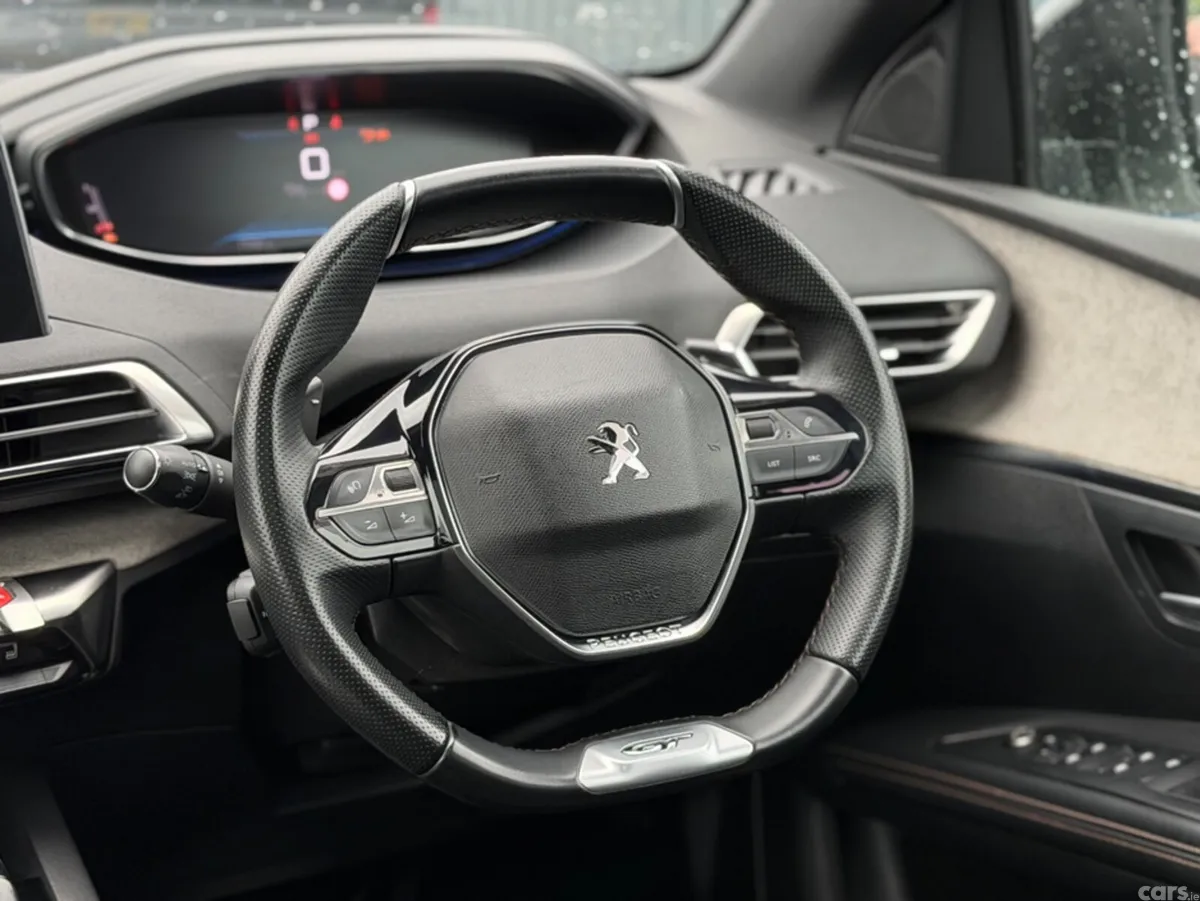 Peugeot 5008 SUV, Diesel, 2021, White